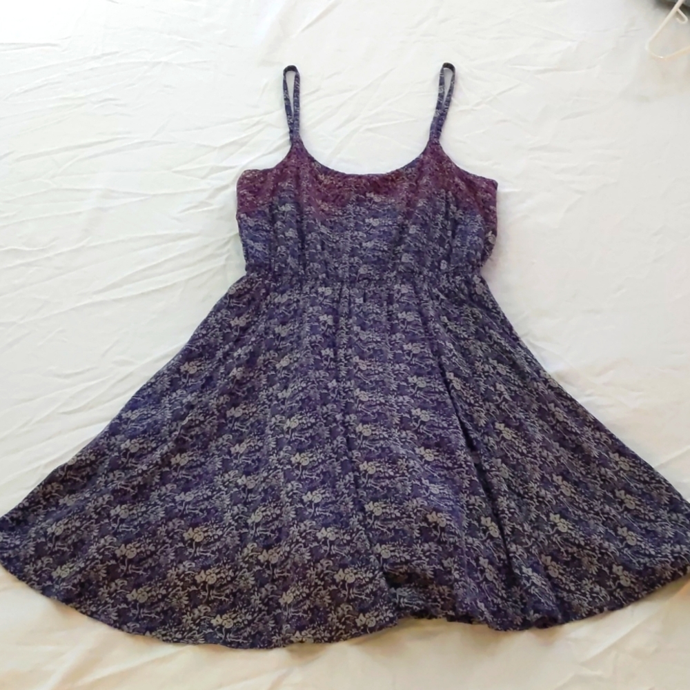Edgy indigo pattern w pink detail skater dress, size M